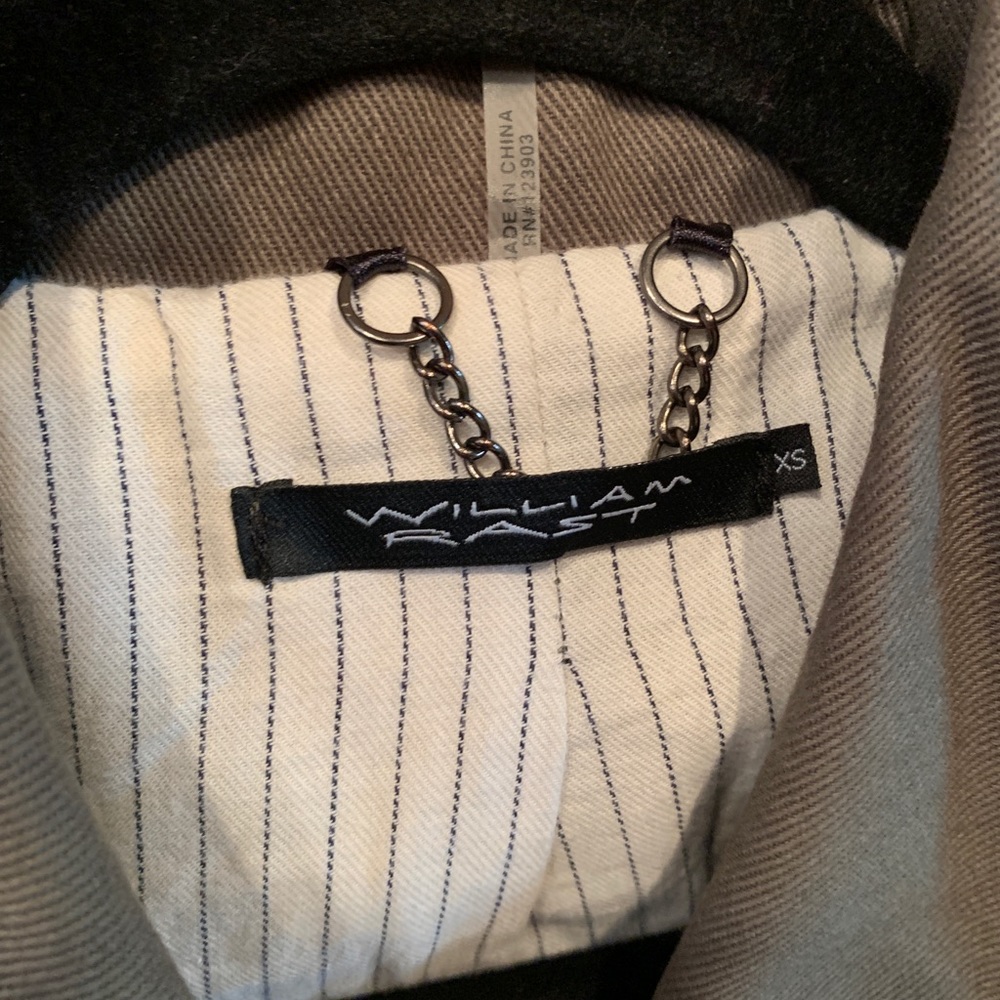 Jacket - Picture 3 of 4